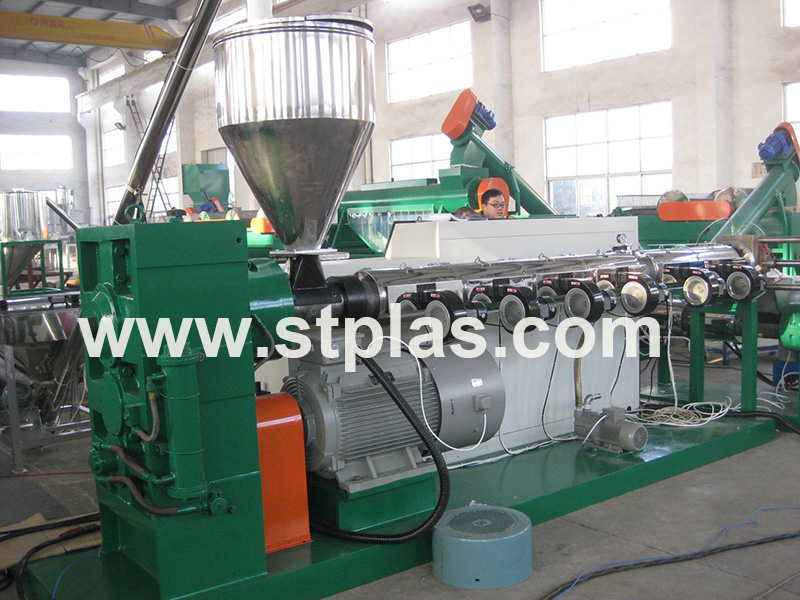 extruder 800.jpg