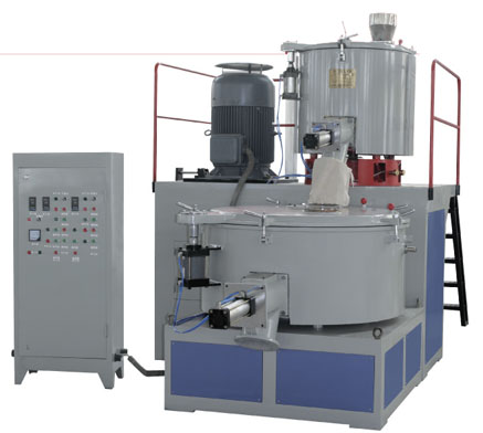 Horizontal plastic mixer.jpg